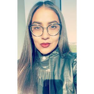 Meet your Posher, Blanca